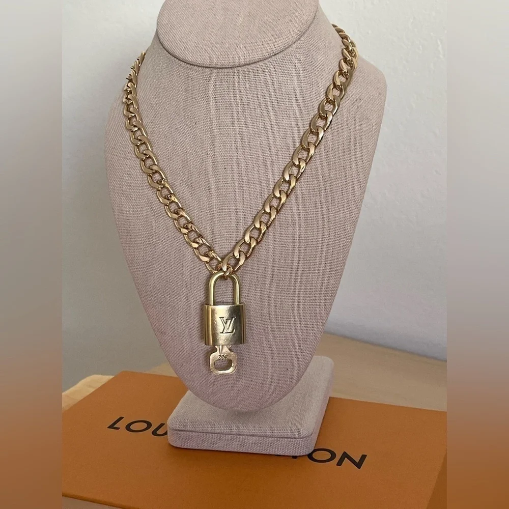 Vintage Louis Vuitton Lock & Key #302 with 18” Unbranded Cuban Link Necklace